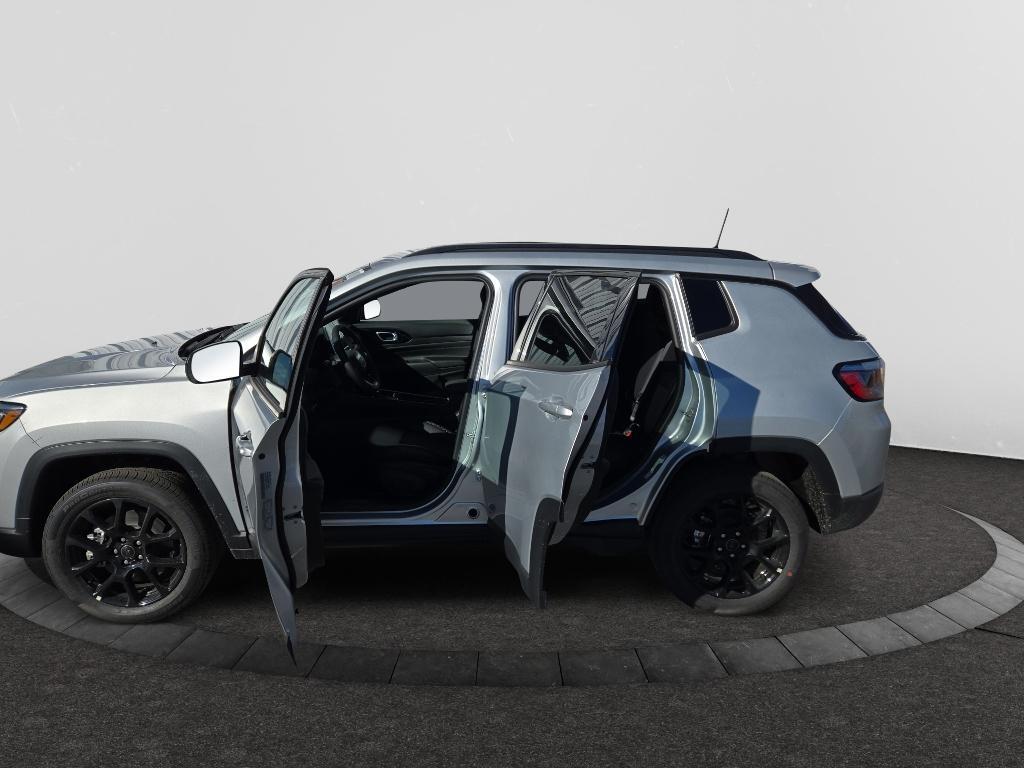 2026 Jeep Compass Latitude Altitude - Photo 6