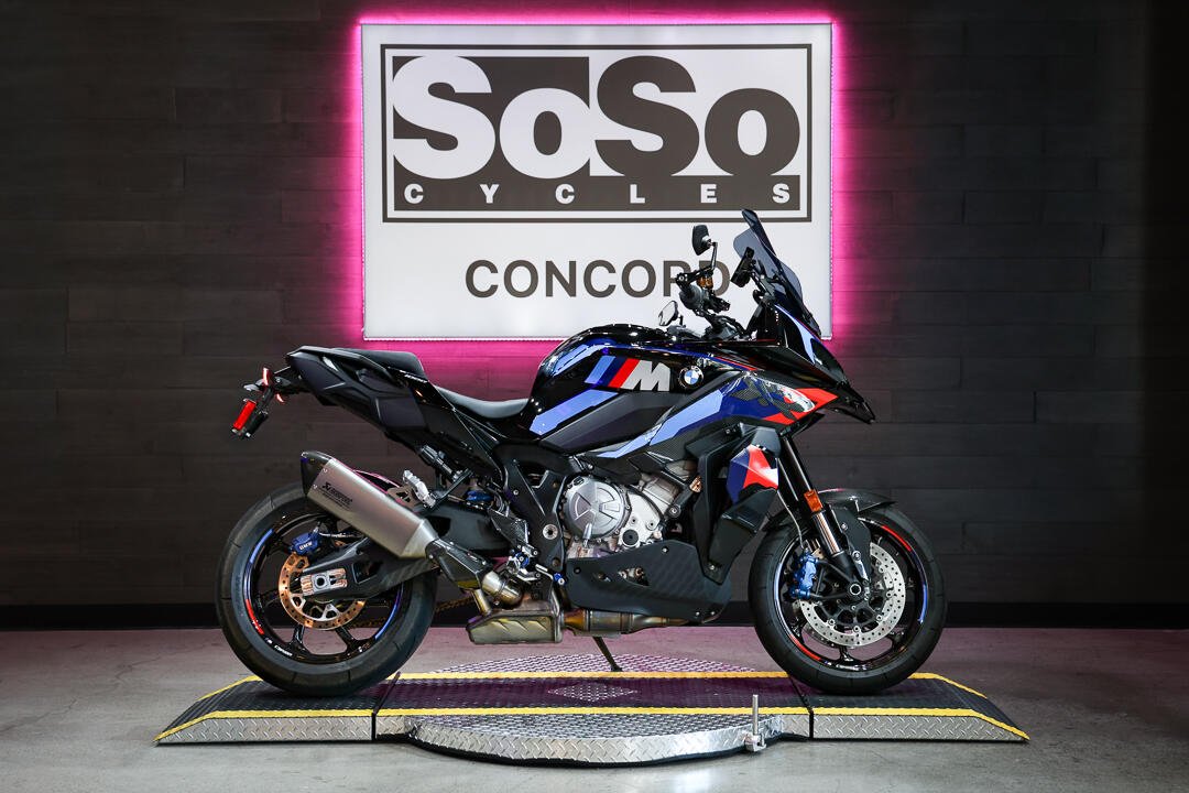 2025 BMW M 1000 XR