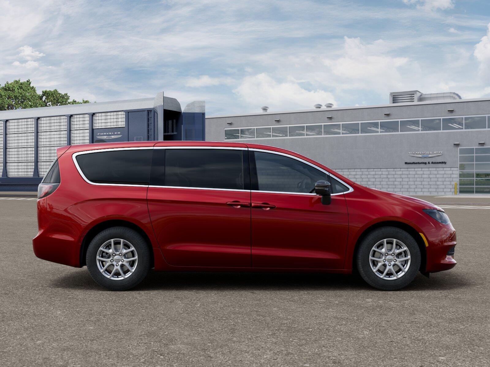 2026 Chrysler Voyager LX - Photo 32