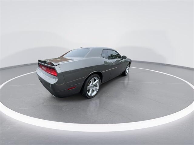 Used 2009 Dodge Challenger R/T with VIN 2B3LJ54T79H572222 for sale in Englewood, NJ