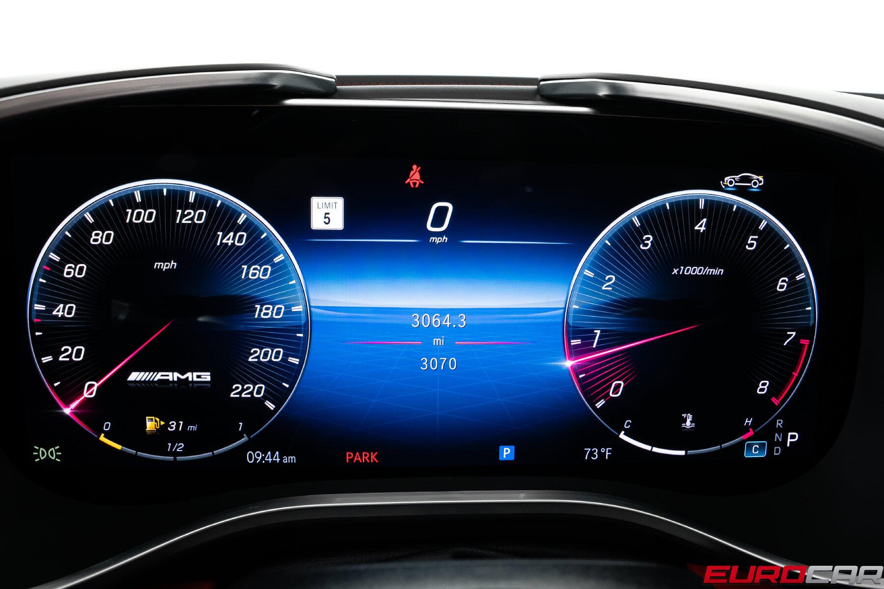 2025 Mercedes-Benz AMG GT 63 *CARBON INTERIOR TRIM * FIXED PANORAMIC SUNROOF*Image 28