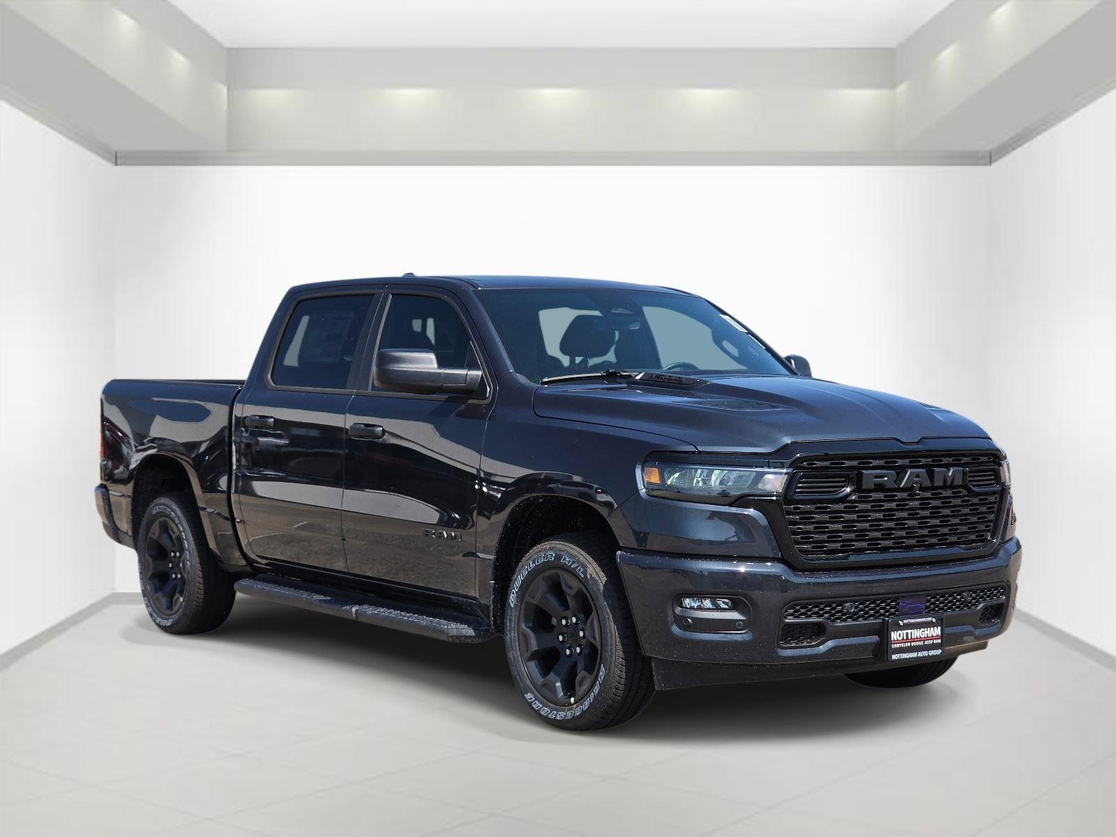 2026 RAM 1500 1500 Express Crew Cab 4x4 5'7' Box
