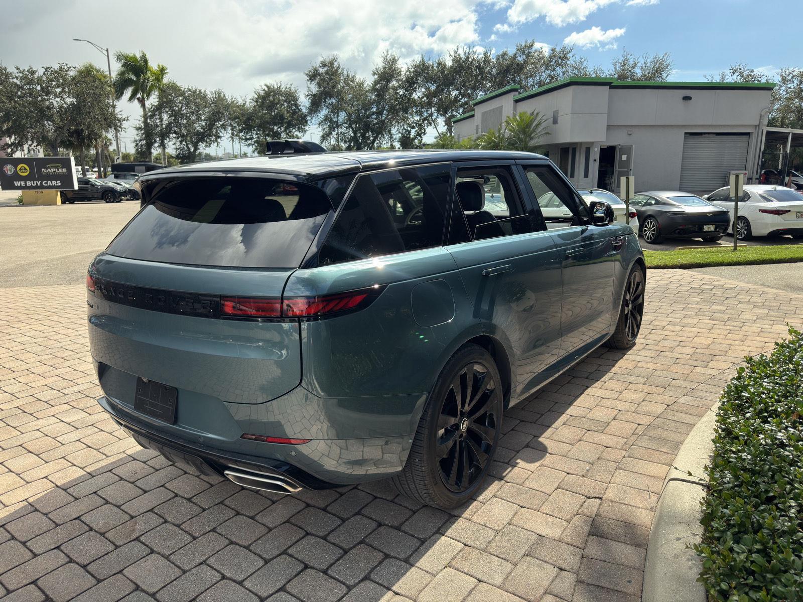 Used 2025 Land Rover Range Rover Sport Dynamic SE