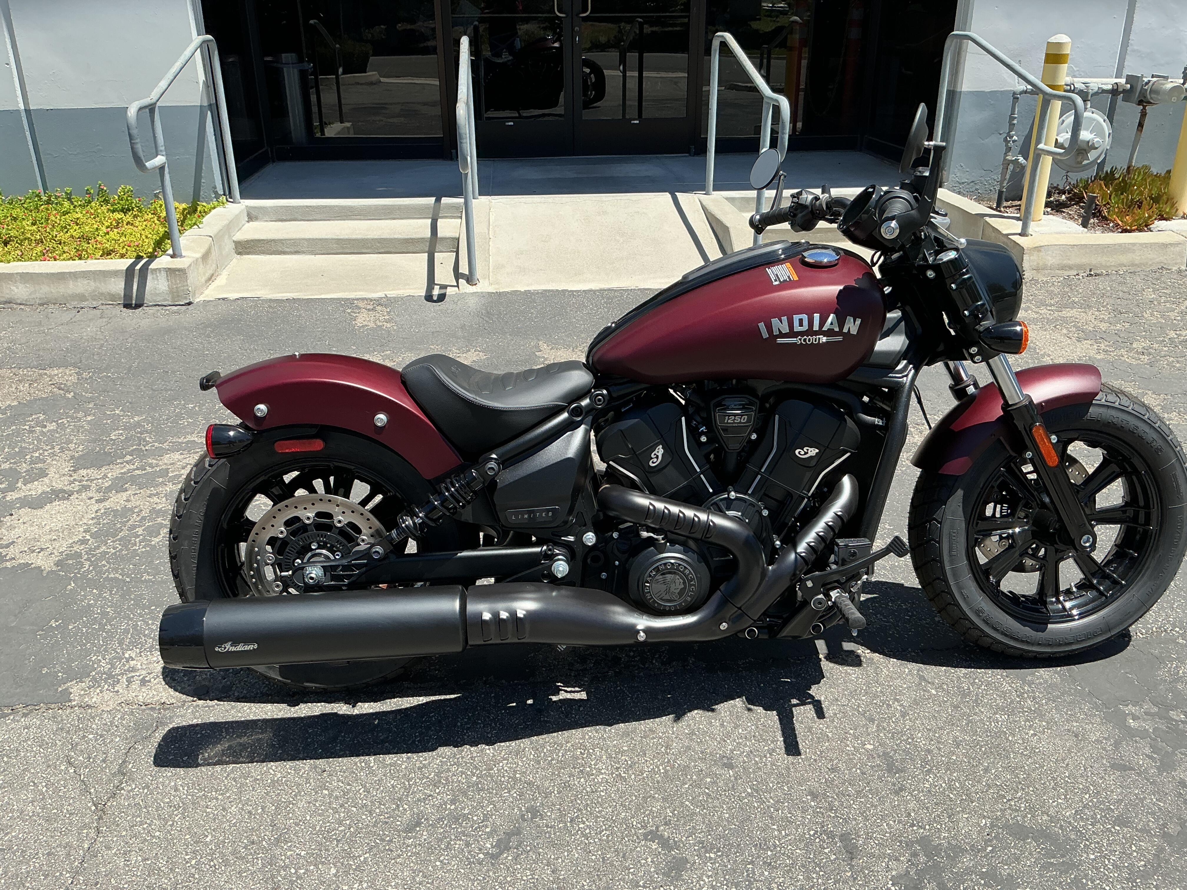 2026 Indian Motorcycle Scout Bobber Limited + Tech