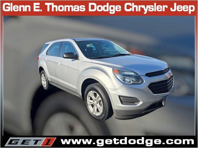 2017 Chevrolet Equinox LS's photo