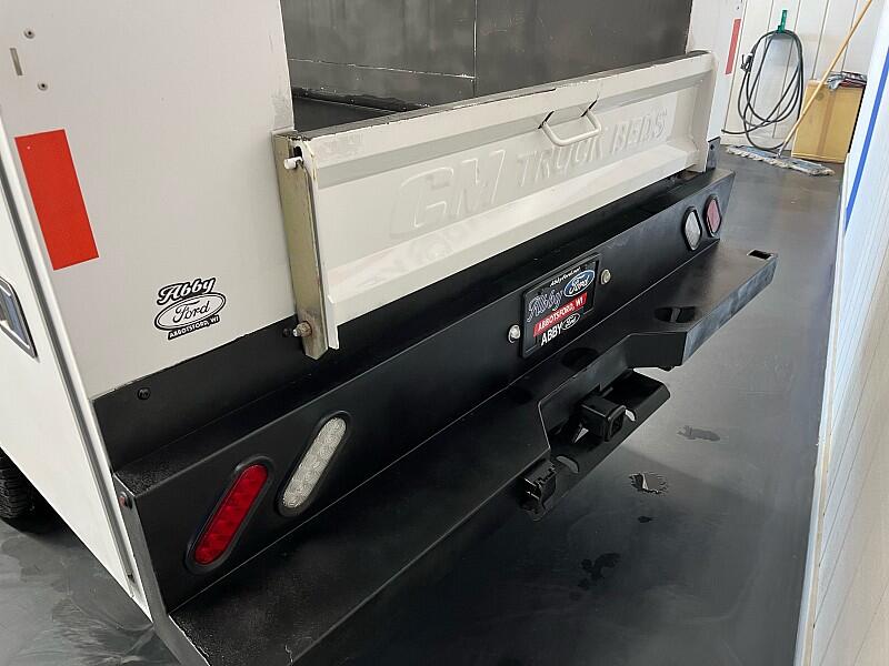 2019 Ford F-350 Super Duty Chassis Cab XL - Photo 10
