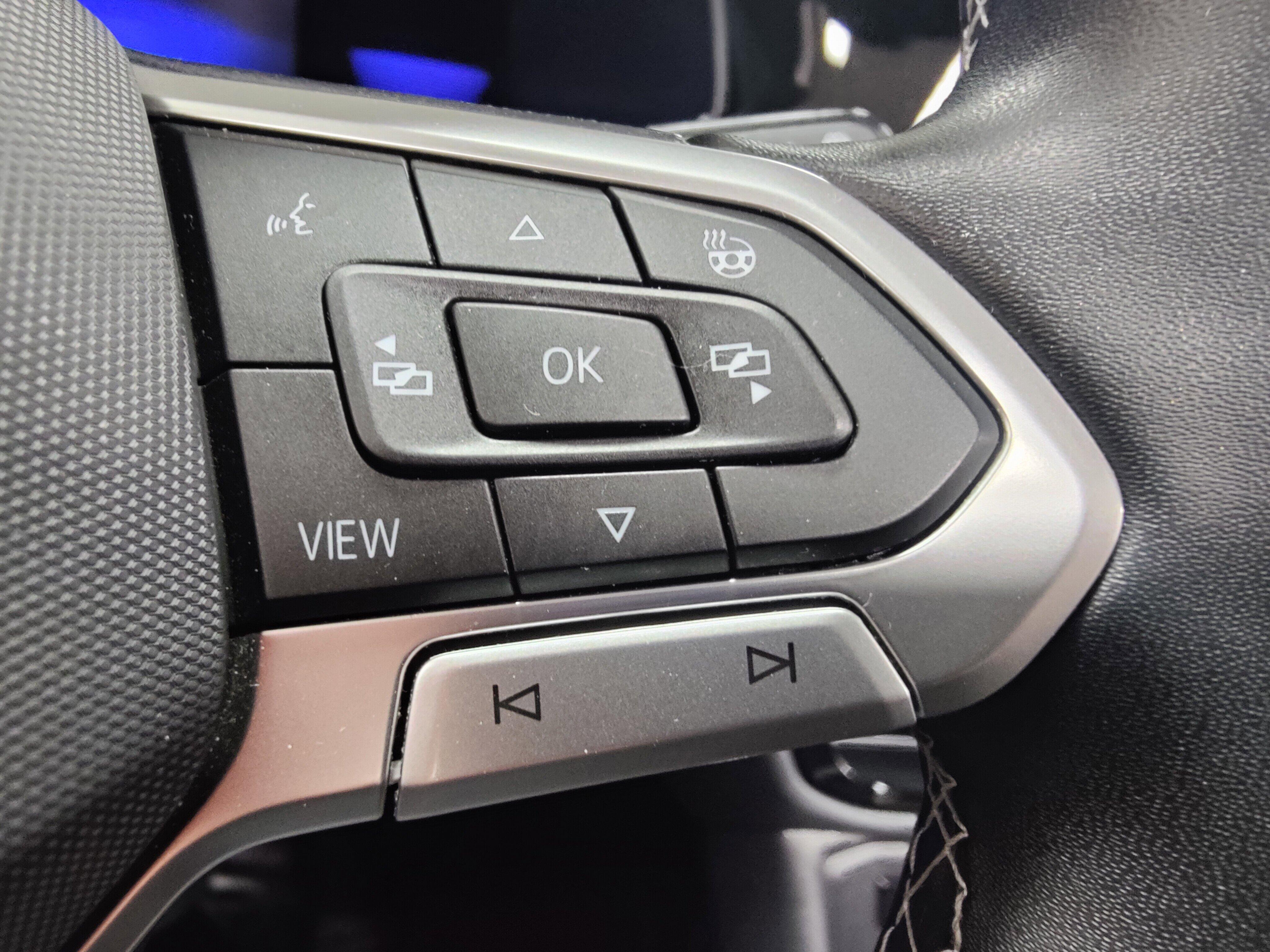 2022 Volkswagen Taos SE - Photo 32