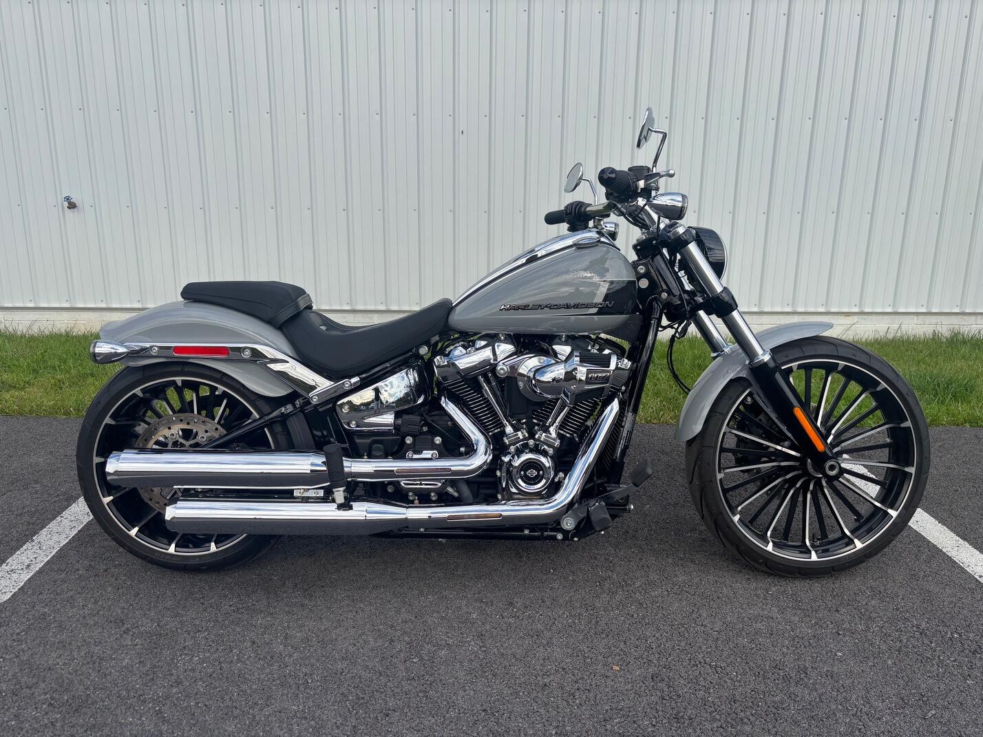 2024 Harley-Davidson Breakout