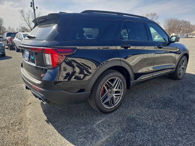 2026 Ford Explorer ST - Photo 9