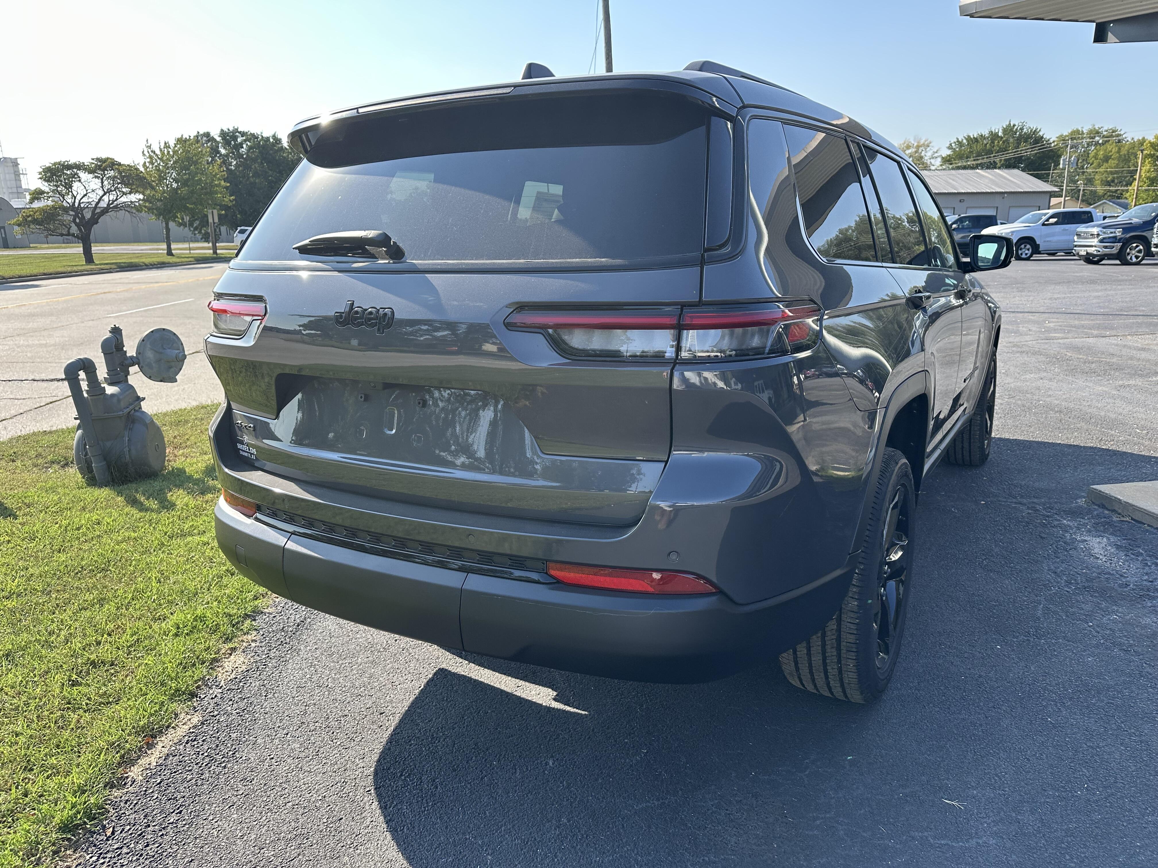 2025 Jeep Grand Cherokee L Altitude - Photo 13