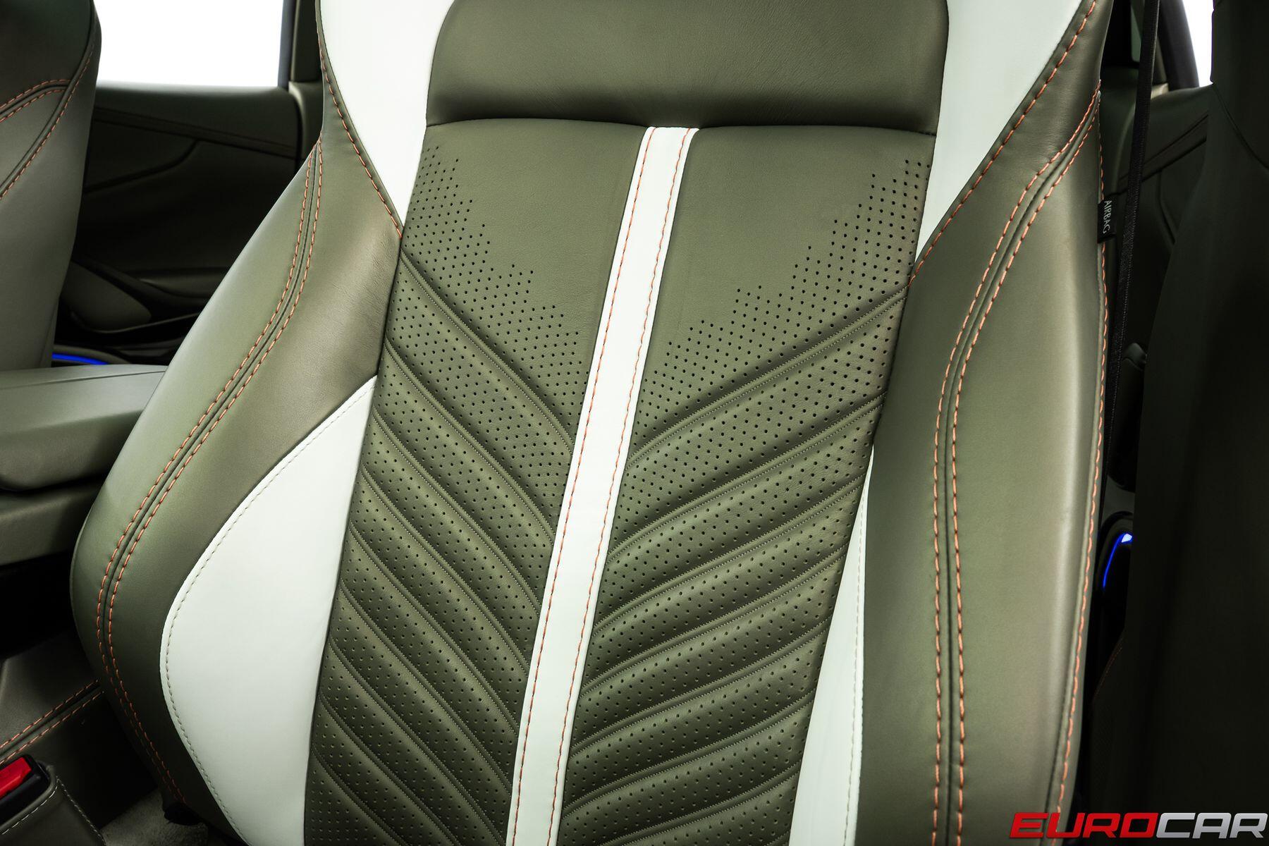 2023 Aston Martin DBX 707 *SPECIAL FACTORY PAINT * PANORAMIC ROOF*Image 41