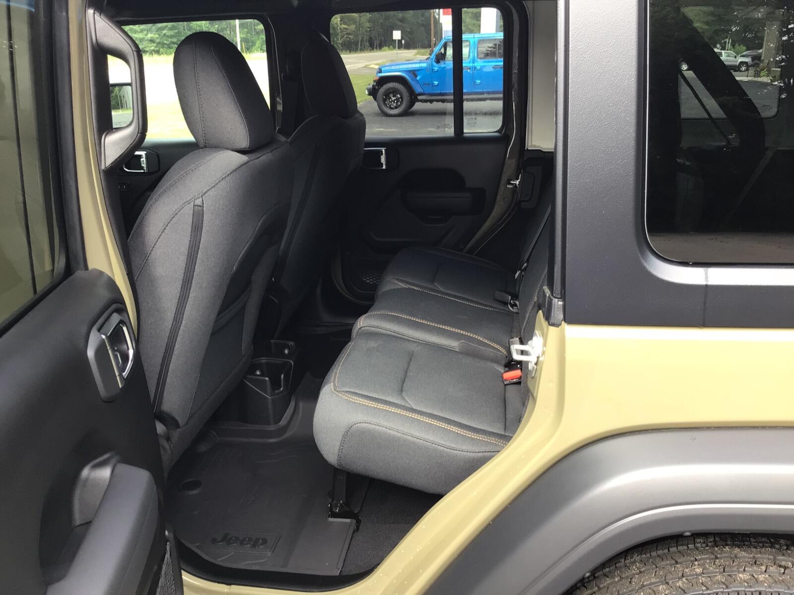 2025 Jeep Wrangler 4-Door Sport S - Photo 12