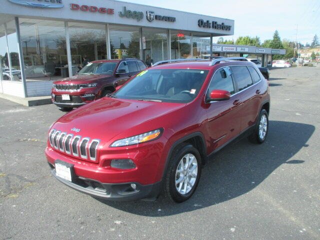 Used 2014 Jeep Cherokee Latitude with VIN 1C4PJLCB0EW258825 for sale in Oak Harbor, WA