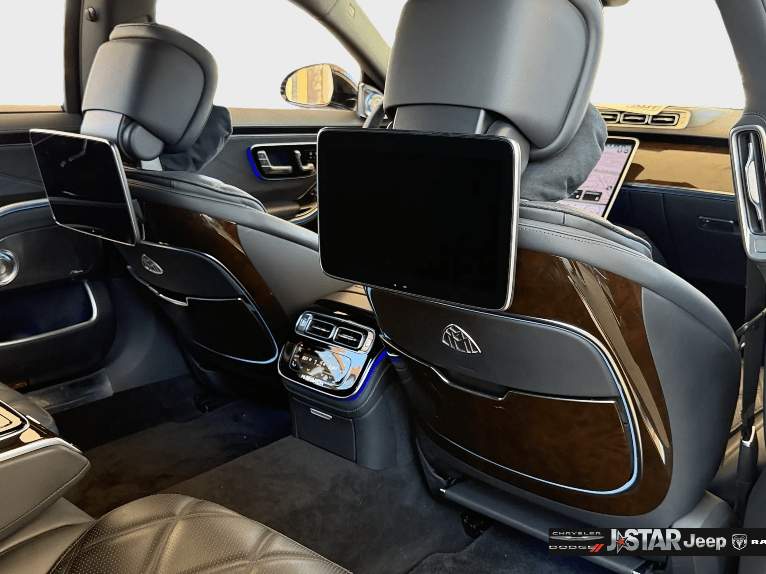 2023 Mercedes-Benz S-Class Maybach - Photo 32