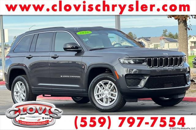 2025 Jeep Grand Cherokee Laredo's photo