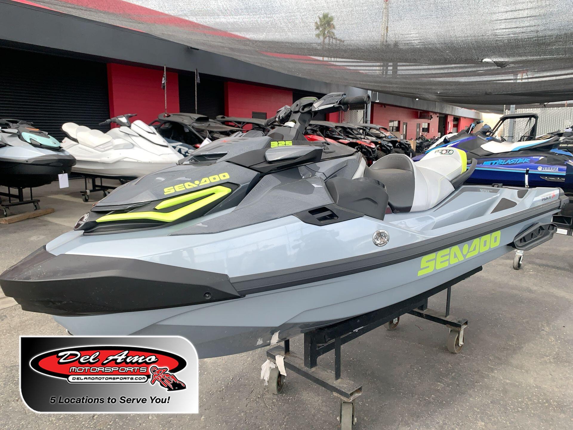 2025 Sea-Doo RXT-X 325 (SOUND SYSTEM)