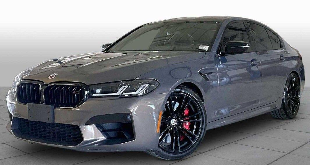 2023 BMW M5 -'s photo