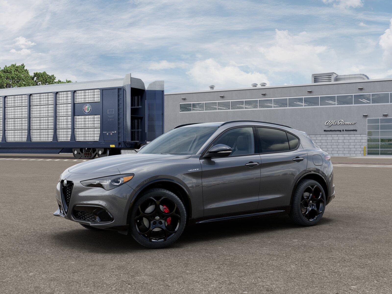 2025 Alfa Romeo Stelvio Base's photo