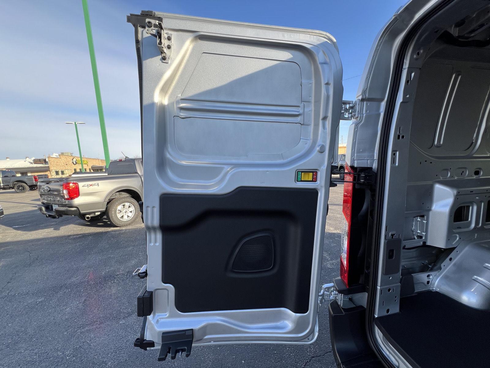 2026 Ford Transit Van Base - Photo 43