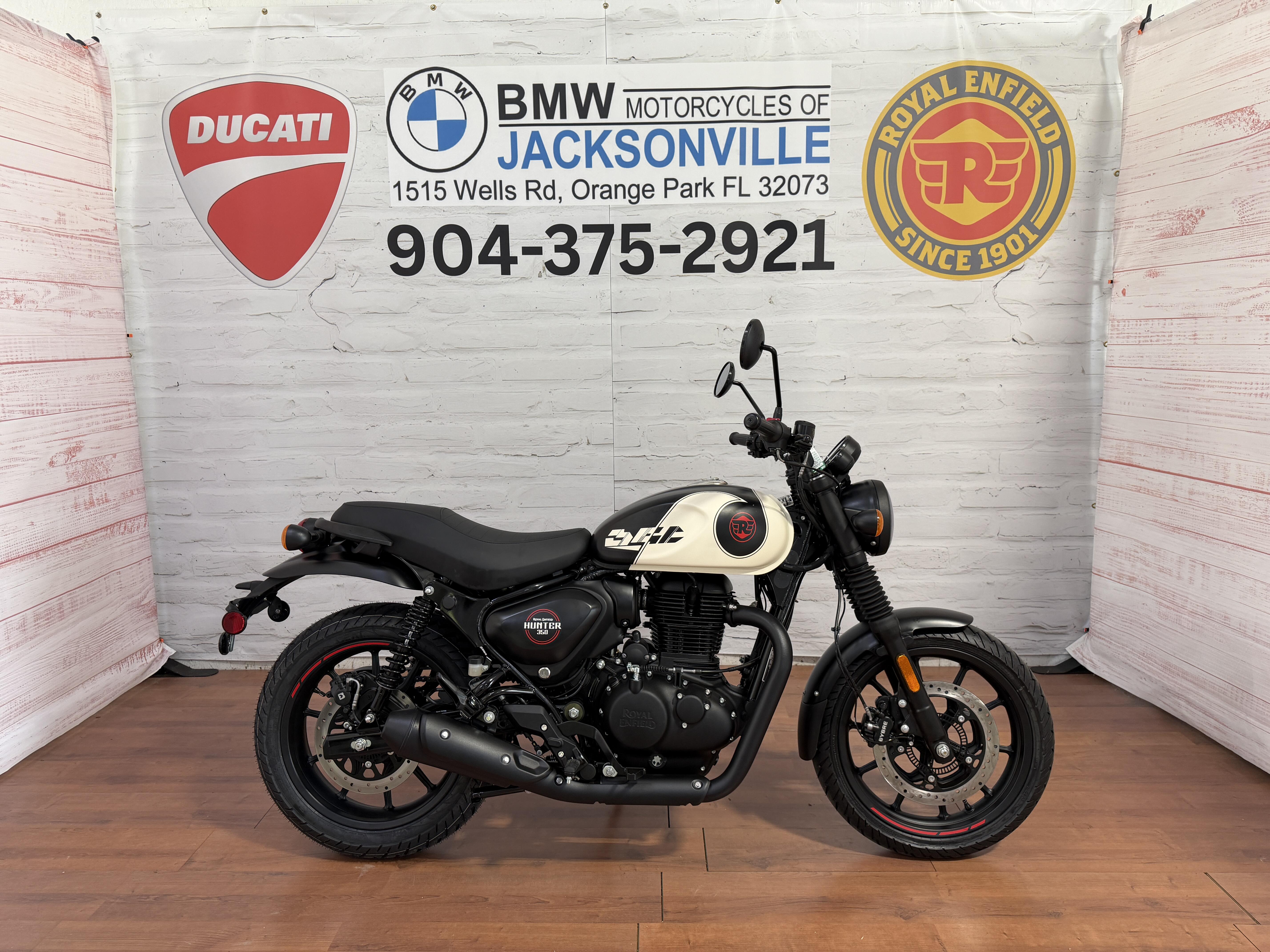 2027 Royal Enfield HUNTER 350 TOKYO BLACK