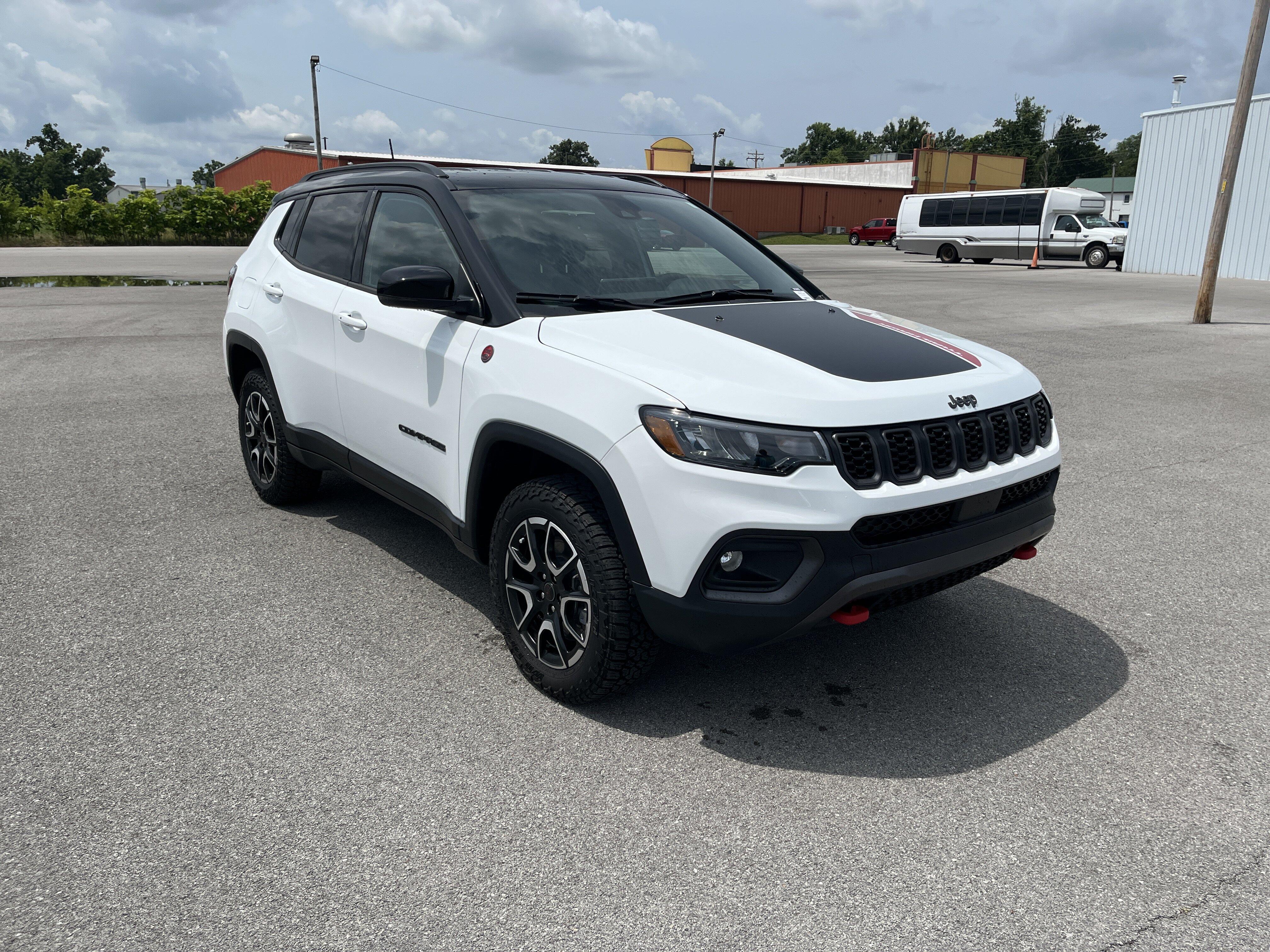 2025 Jeep Compass Trailhawk
