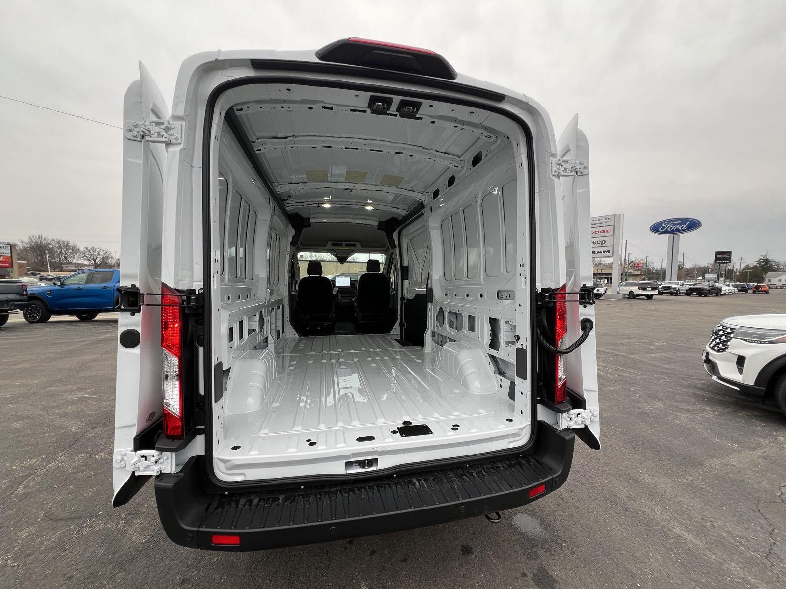 2026 Ford Transit Van Base - Photo 44