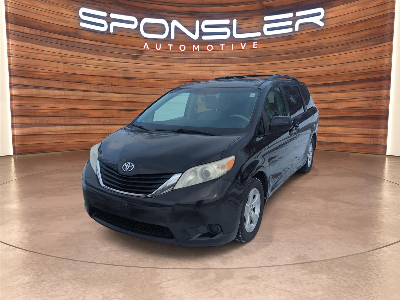 2011 Toyota Sienna 7-Passenger V6 FWD