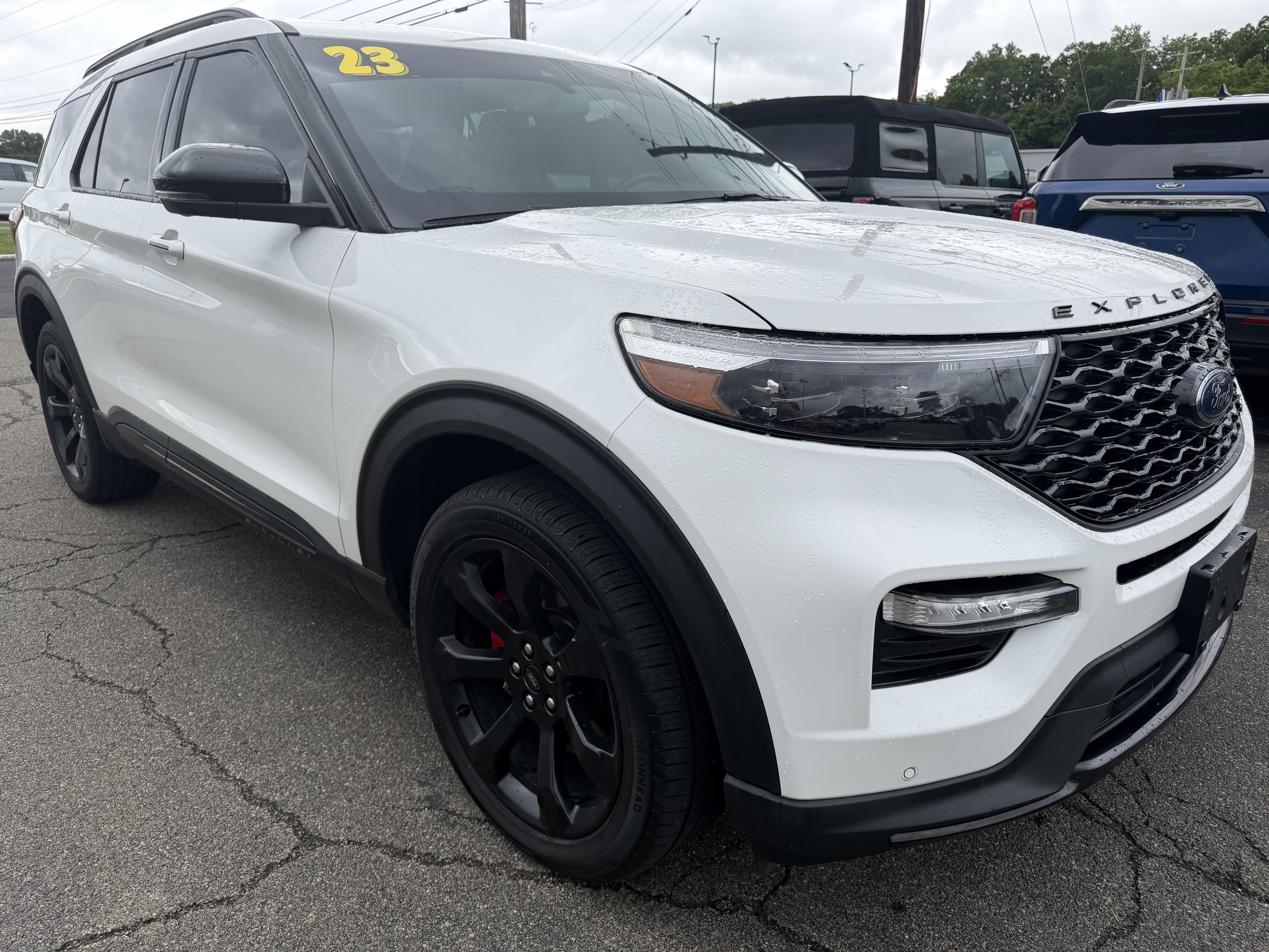 2023 Ford Explorer St
