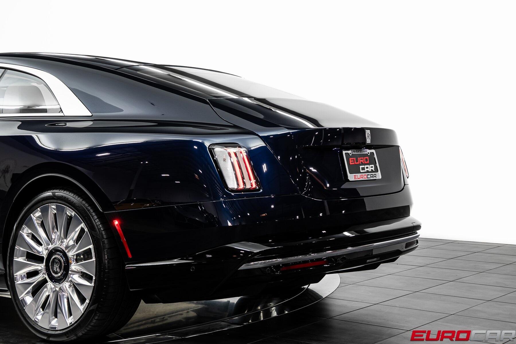 Used 2024 Rolls-Royce Spectre *LAUNCH PACKAGE * BESPOKE INTERIOR*Image 16