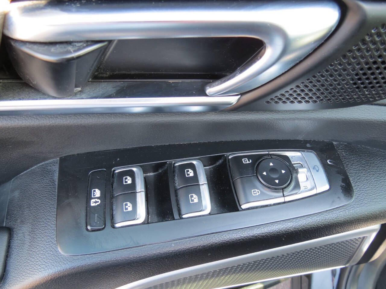2022 Kia Telluride EX - Photo 9