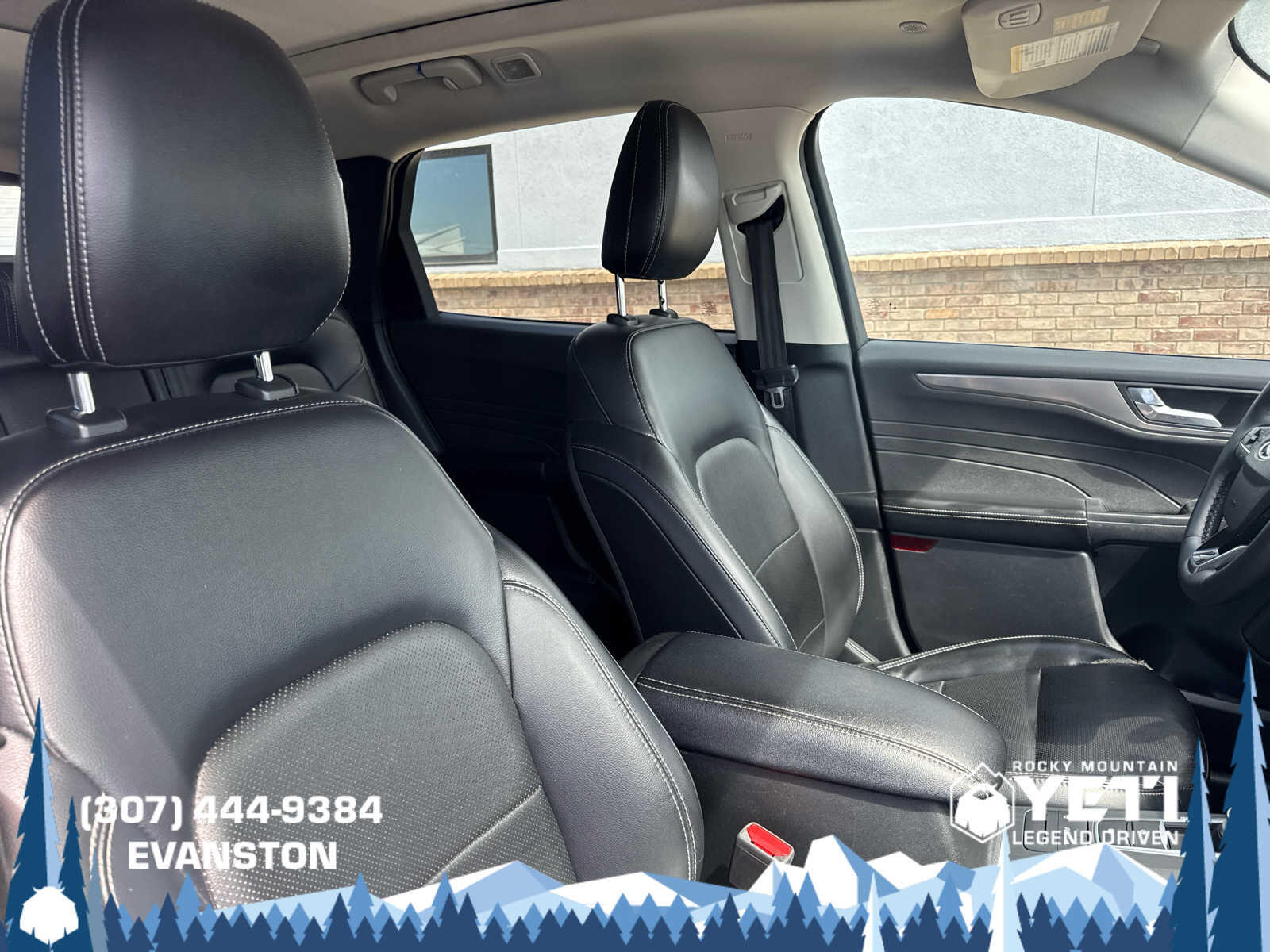 2022 Ford Escape Titanium - Photo 14