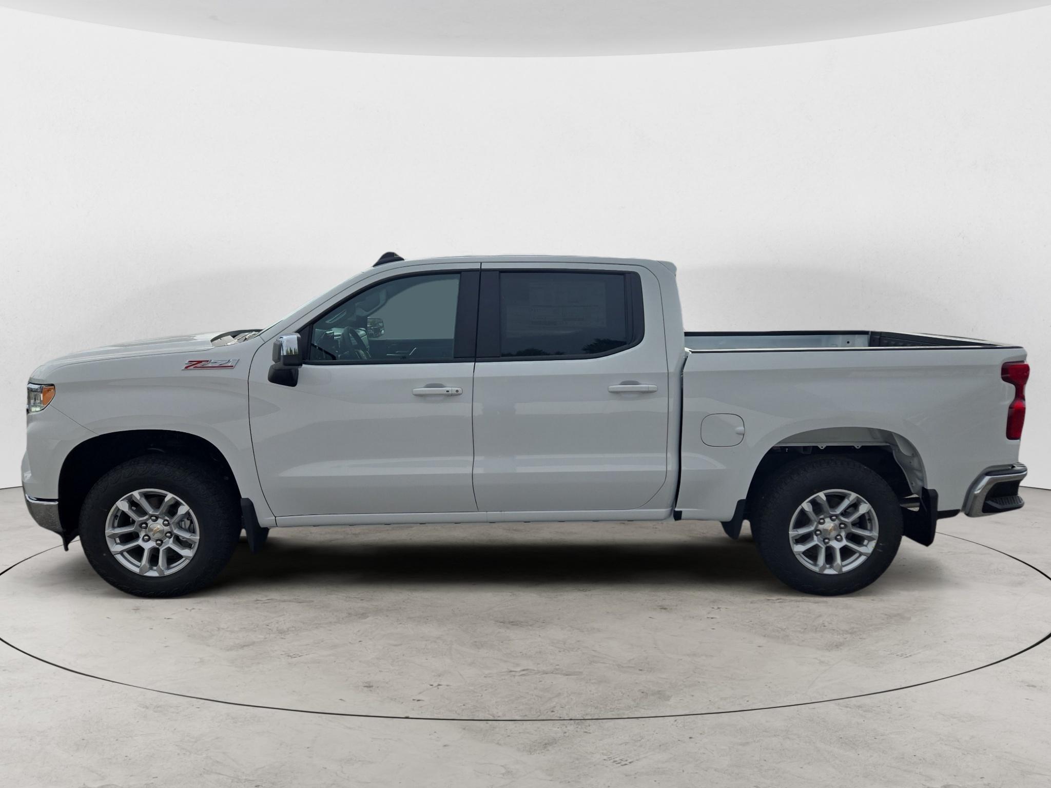 2026 Chevrolet Silverado LT