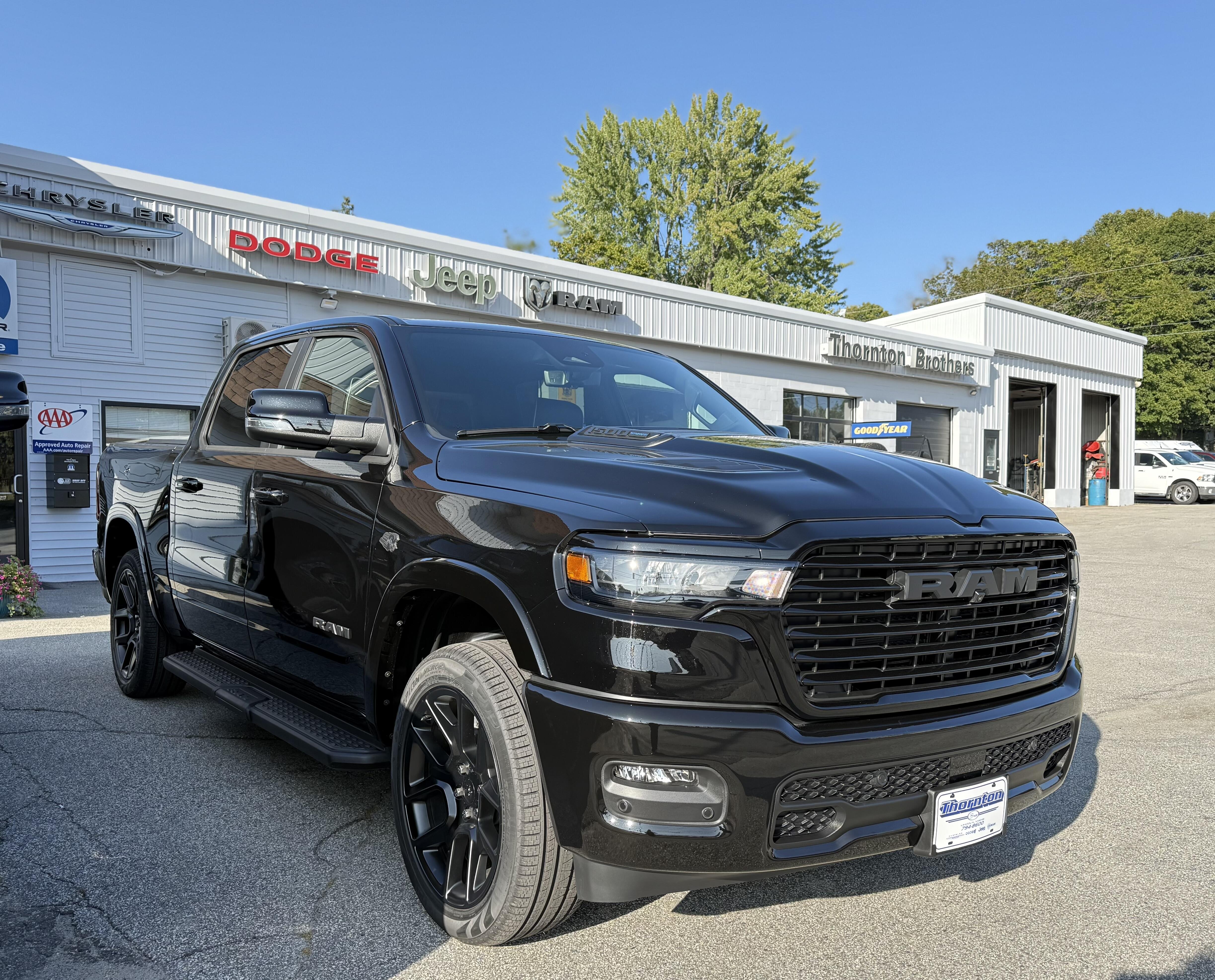 2027 RAM 1500 1500 Laramie Crew Cab 4x4 5'7' Box