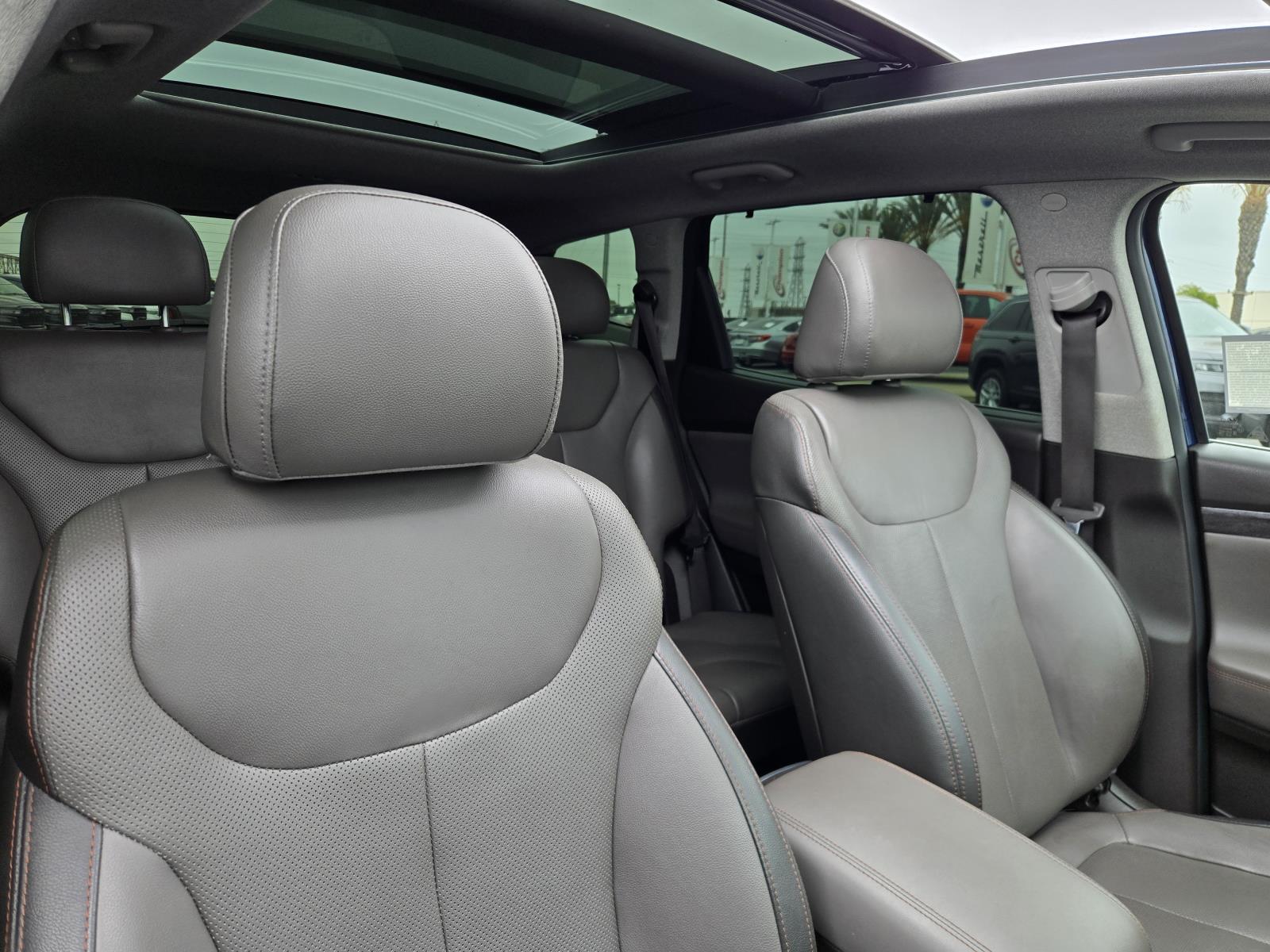 2020 Hyundai Santa Fe Limited - Photo 32