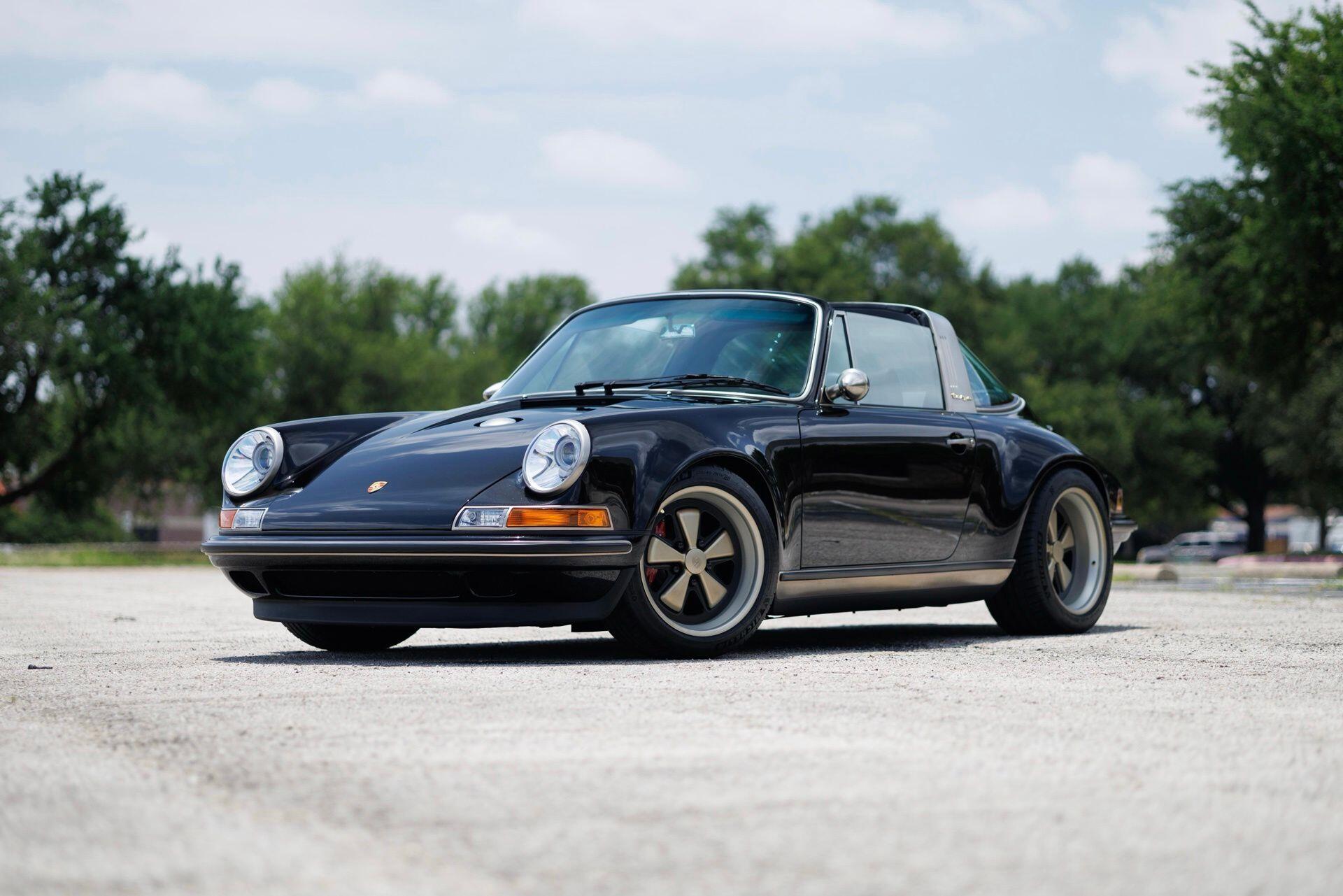 1992 Porsche 911's photo