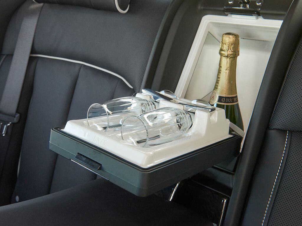 2026 Rolls-Royce Phantom Base - Photo 21