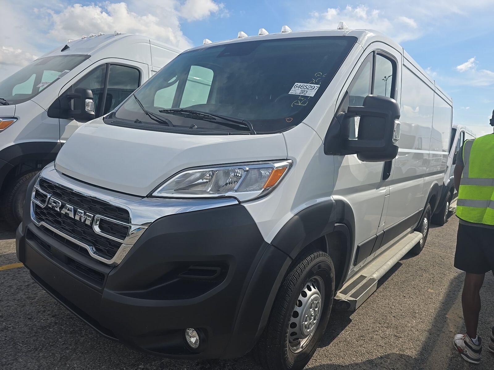 2025 RAM ProMaster Cargo Van Tradesman 2500 Low Roof 136 WB w/Pass Seat