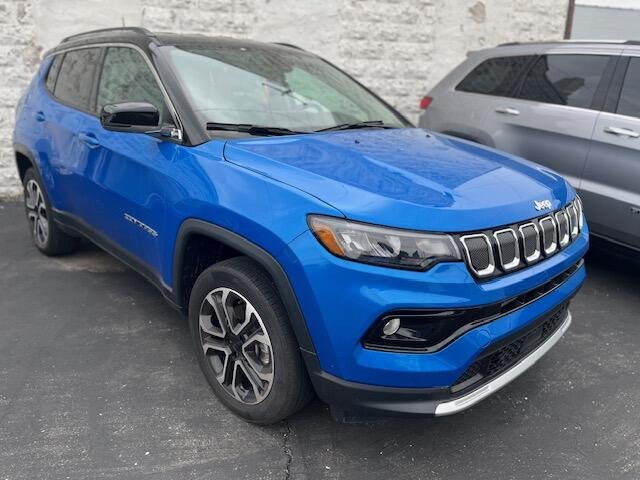 Used 2022 Jeep Compass Limited with VIN 3C4NJDCB9NT136015 for sale in Connersville, IN