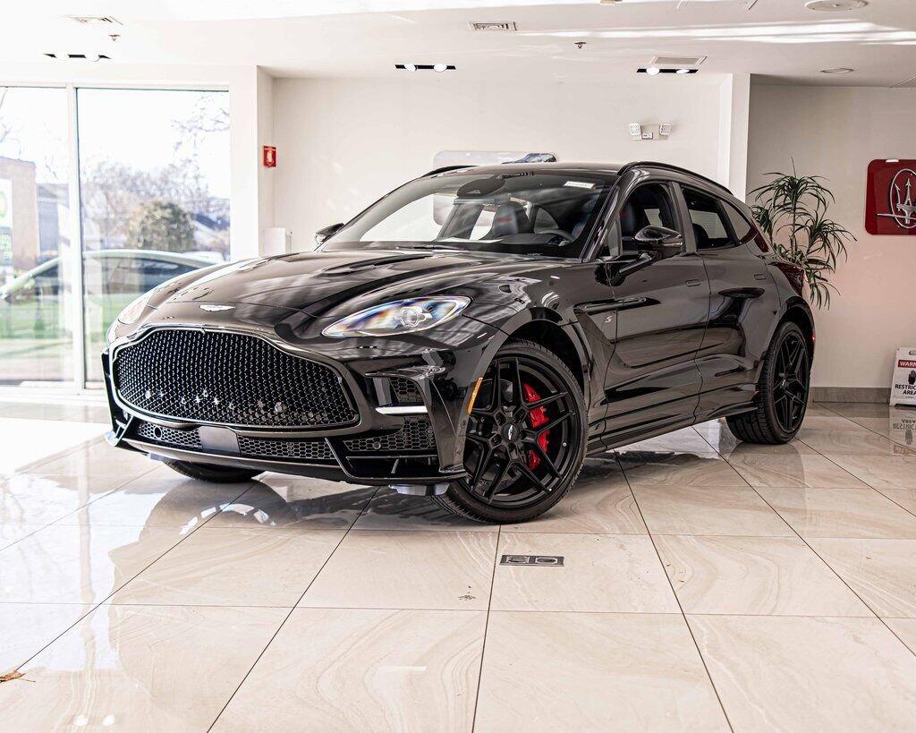2026 Aston Martin DBX 4.0 V8 S AWD's photo