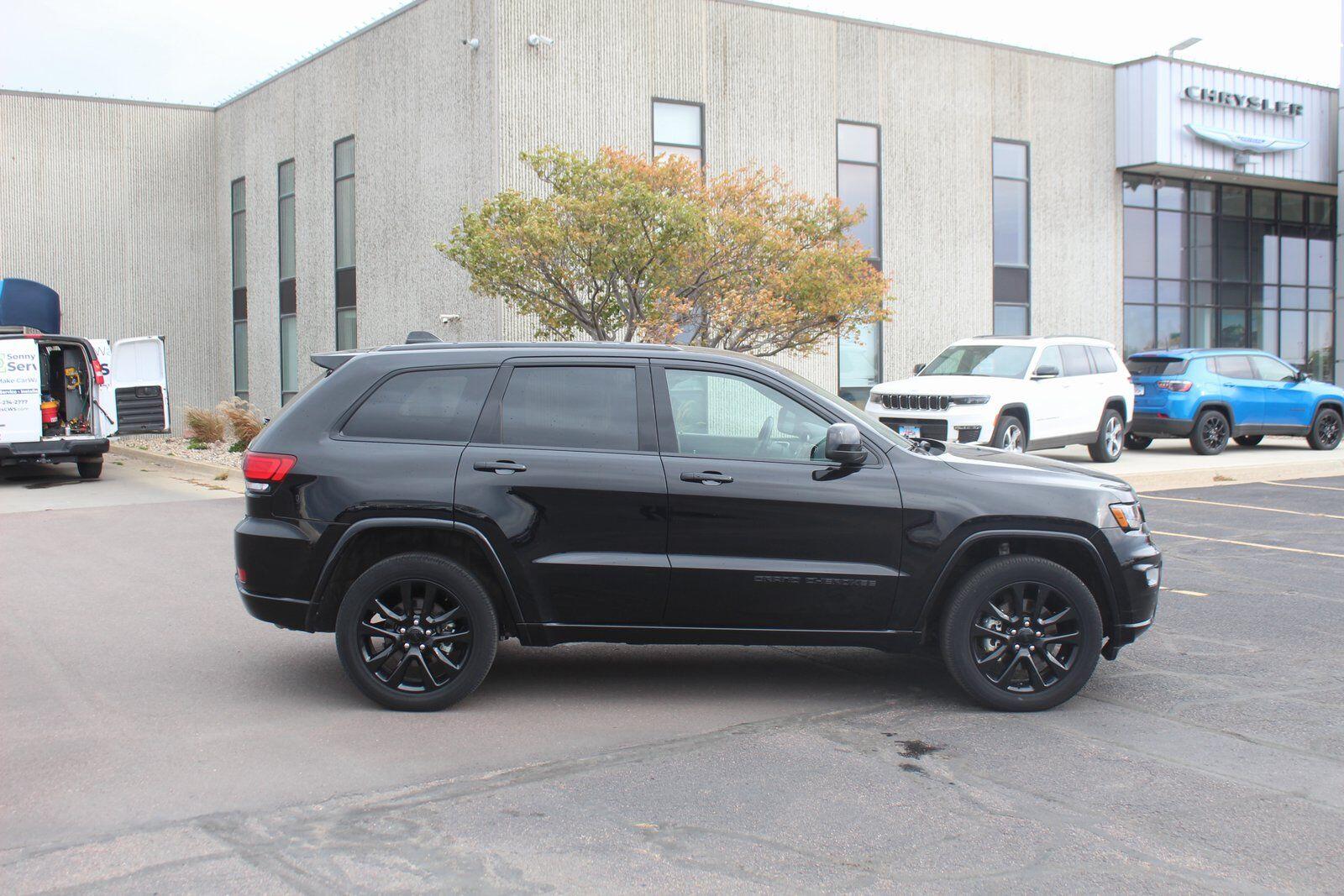Used 2022 Jeep Grand Cherokee WK Laredo X with VIN 1C4RJFAGXNC112801 for sale in Luverne, Minnesota