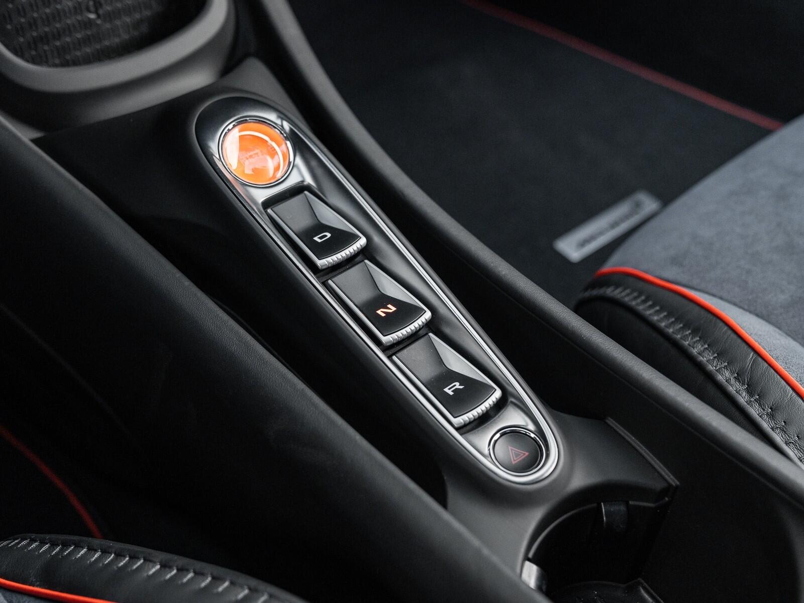 Used 2025 McLaren Artura 