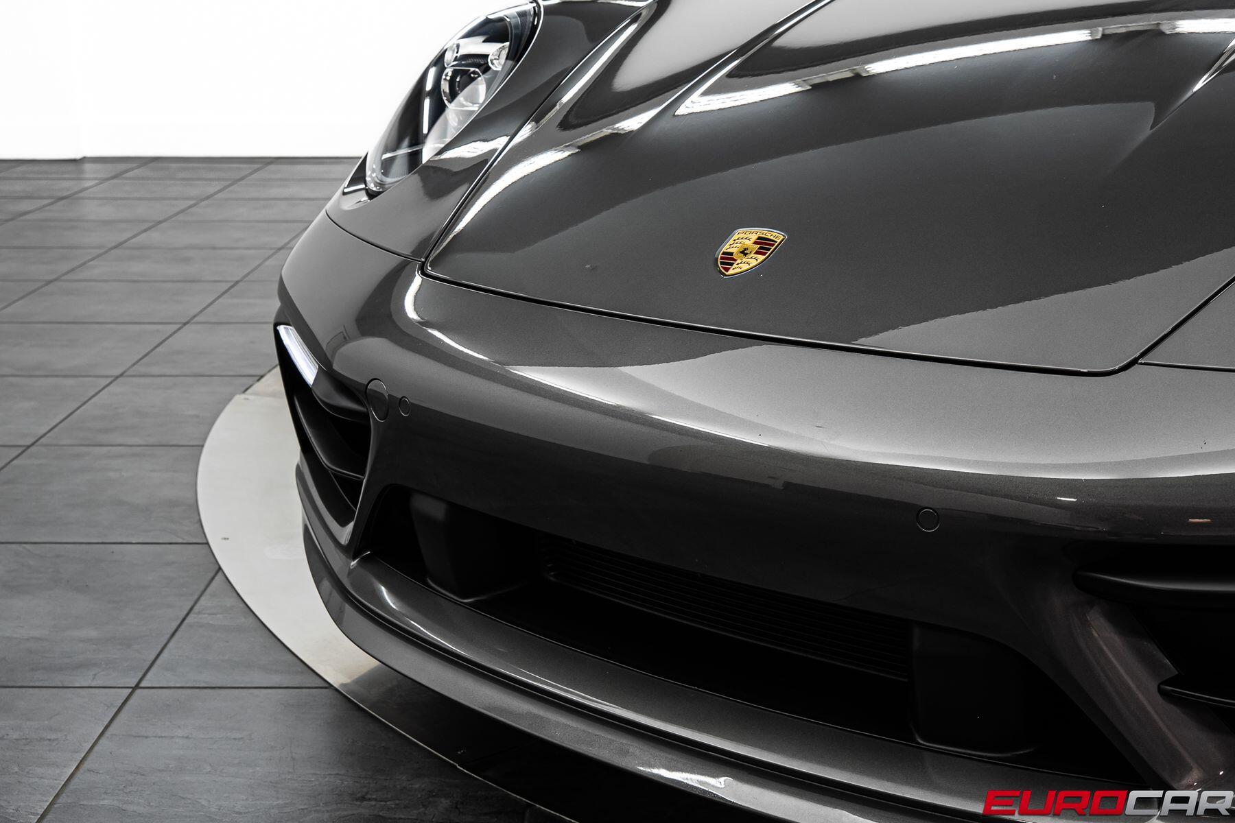 2024 Porsche 911 Carrera 4S *SPORTDESIGN PACK * SUNROOF*Image 11