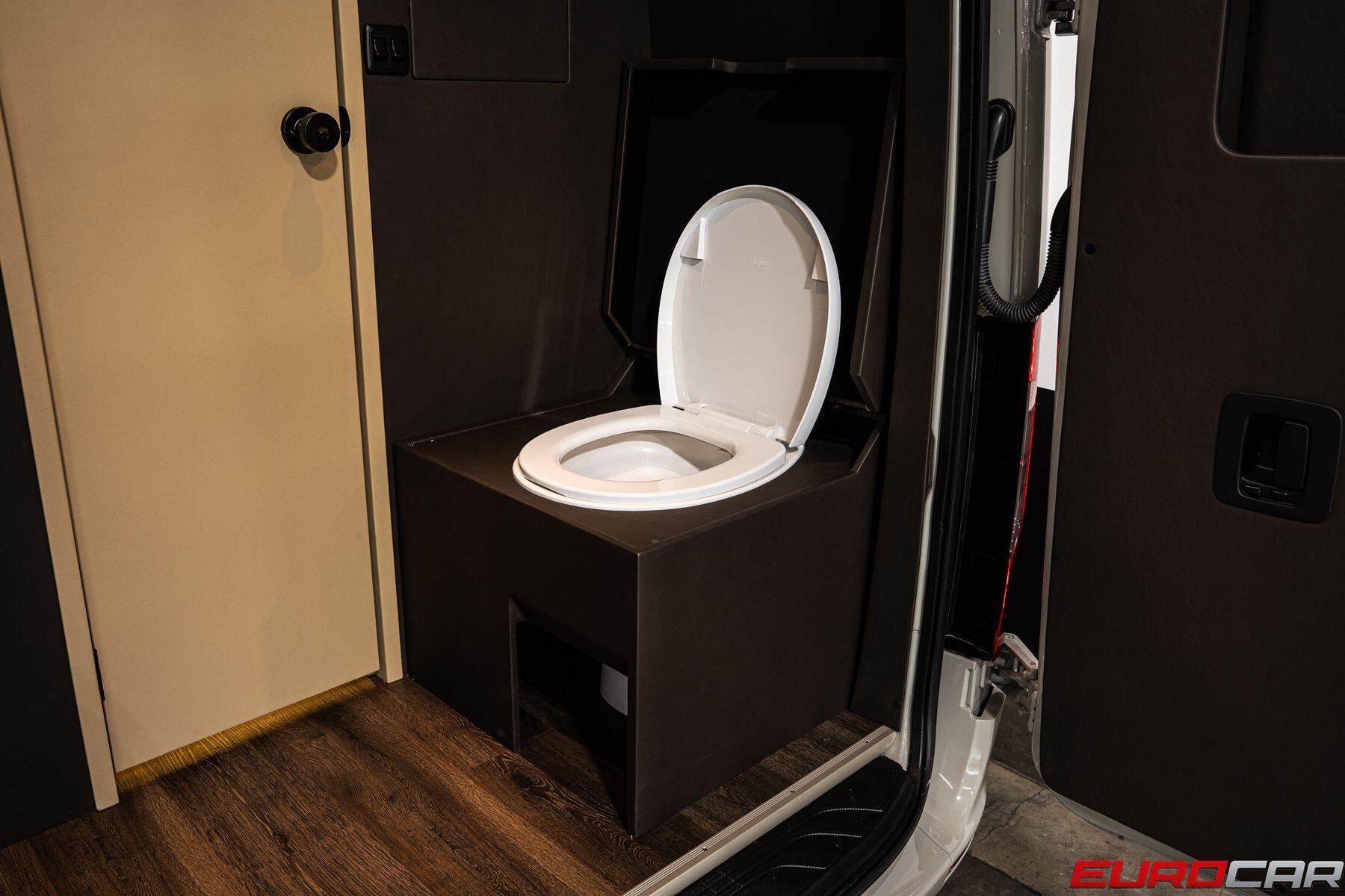 2025 Mercedes-Benz Sprinter 3500 Cargo 170 WB High Roof *KITCHENETTE*Image 19