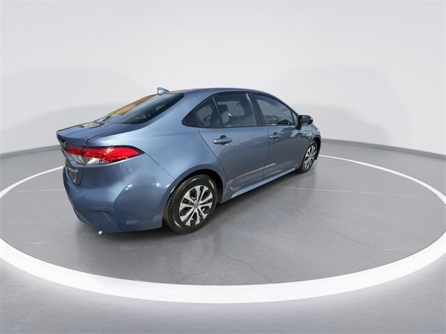 Used 2021 Toyota Corolla LE with VIN JTDEAMDE4MJ026018 for sale in Englewood, NJ