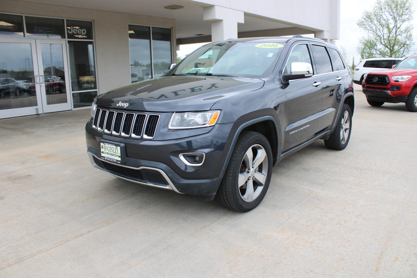 Used 2016 Jeep Grand Cherokee Limited with VIN 1C4RJFBG3GC372300 for sale in Highland, IL