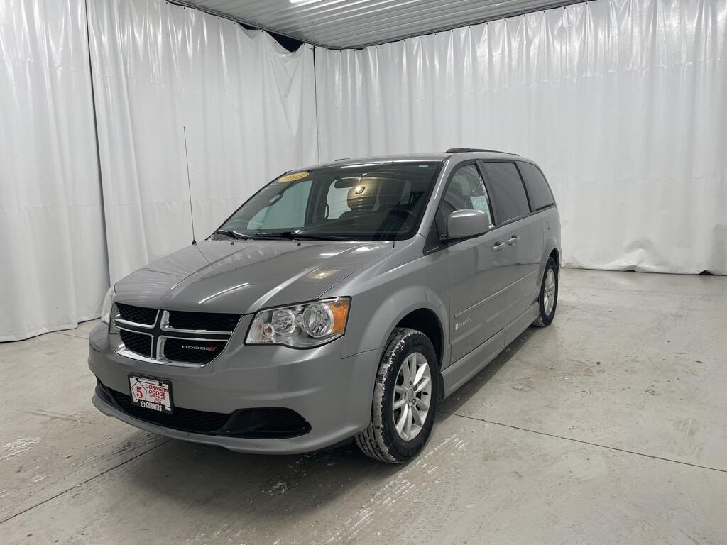 Used 2015 Dodge Grand Caravan SXT with VIN 2C4RDGCG1FR623574 for sale in Cedarburg, WI