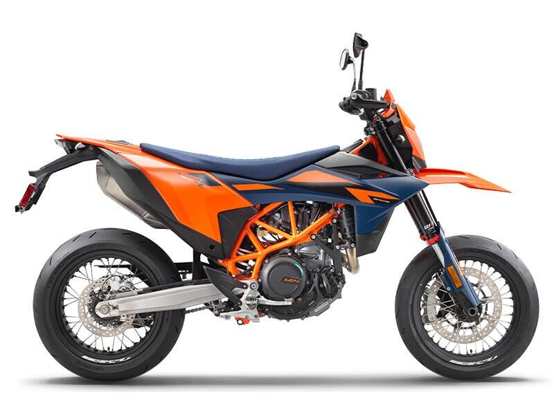 2026 KTM 690 SMC R