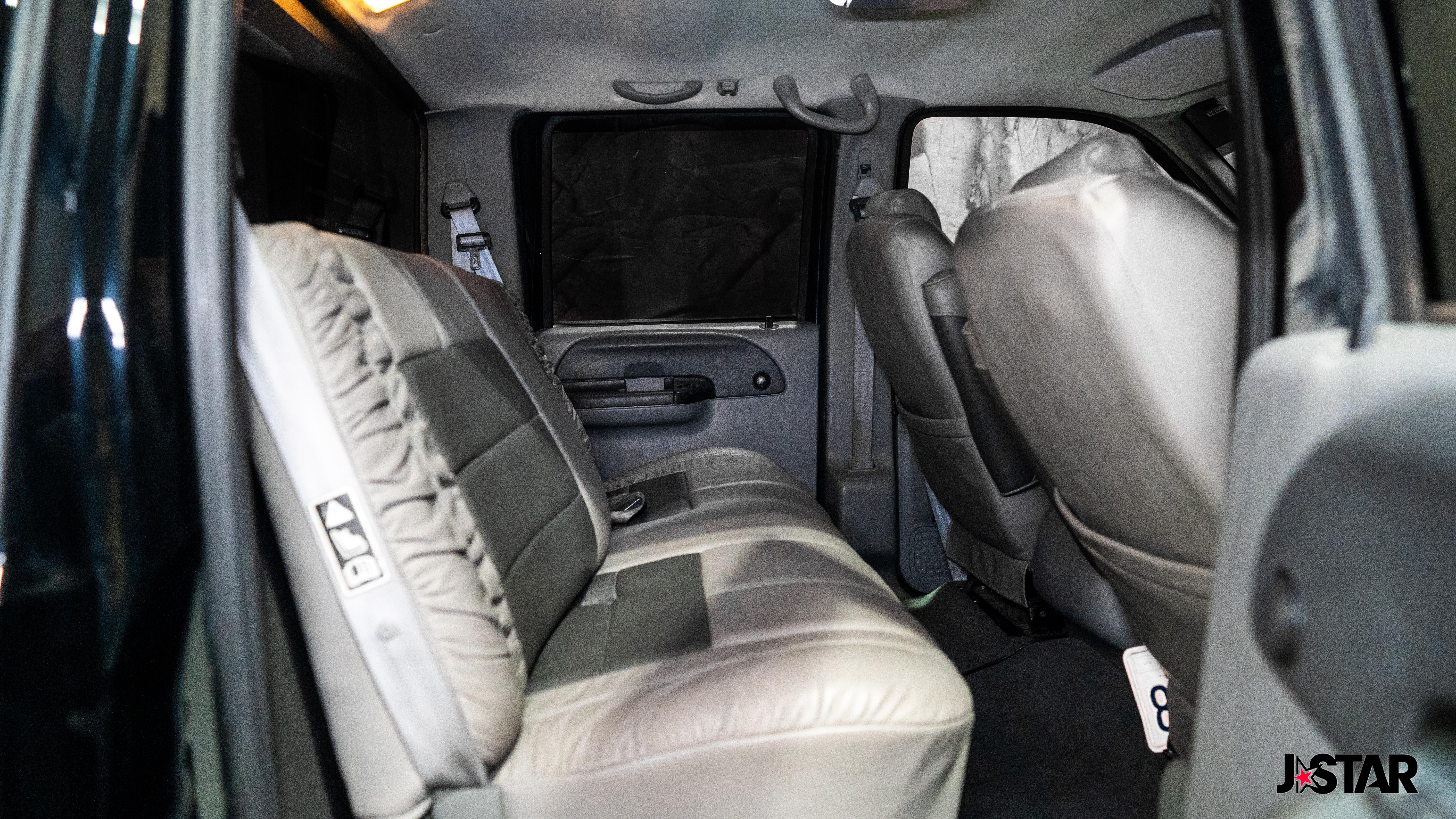 2008 Ford F-650 - Photo 14