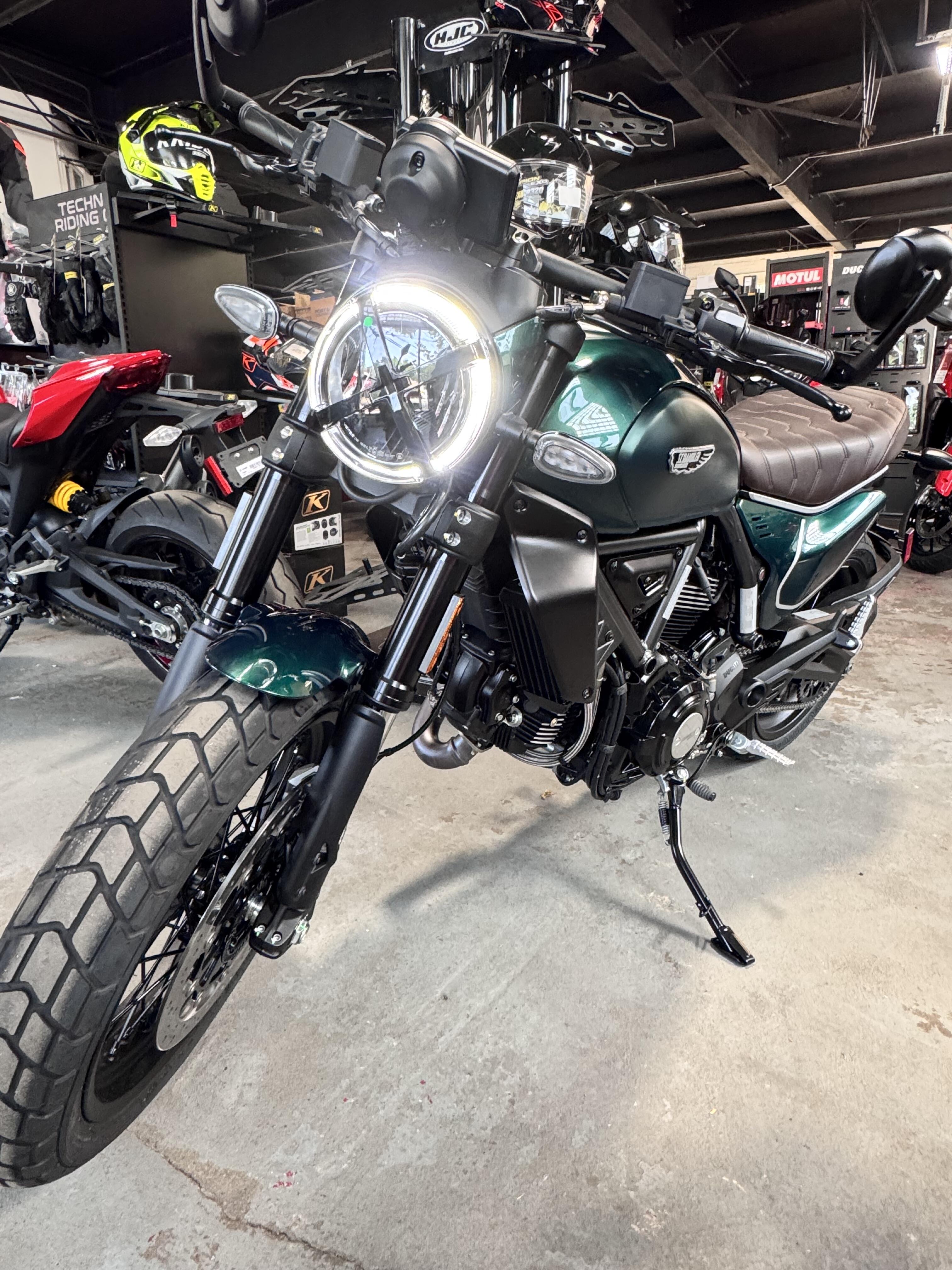 2026 Ducati SCRAMBLER NIGHTSHIFT