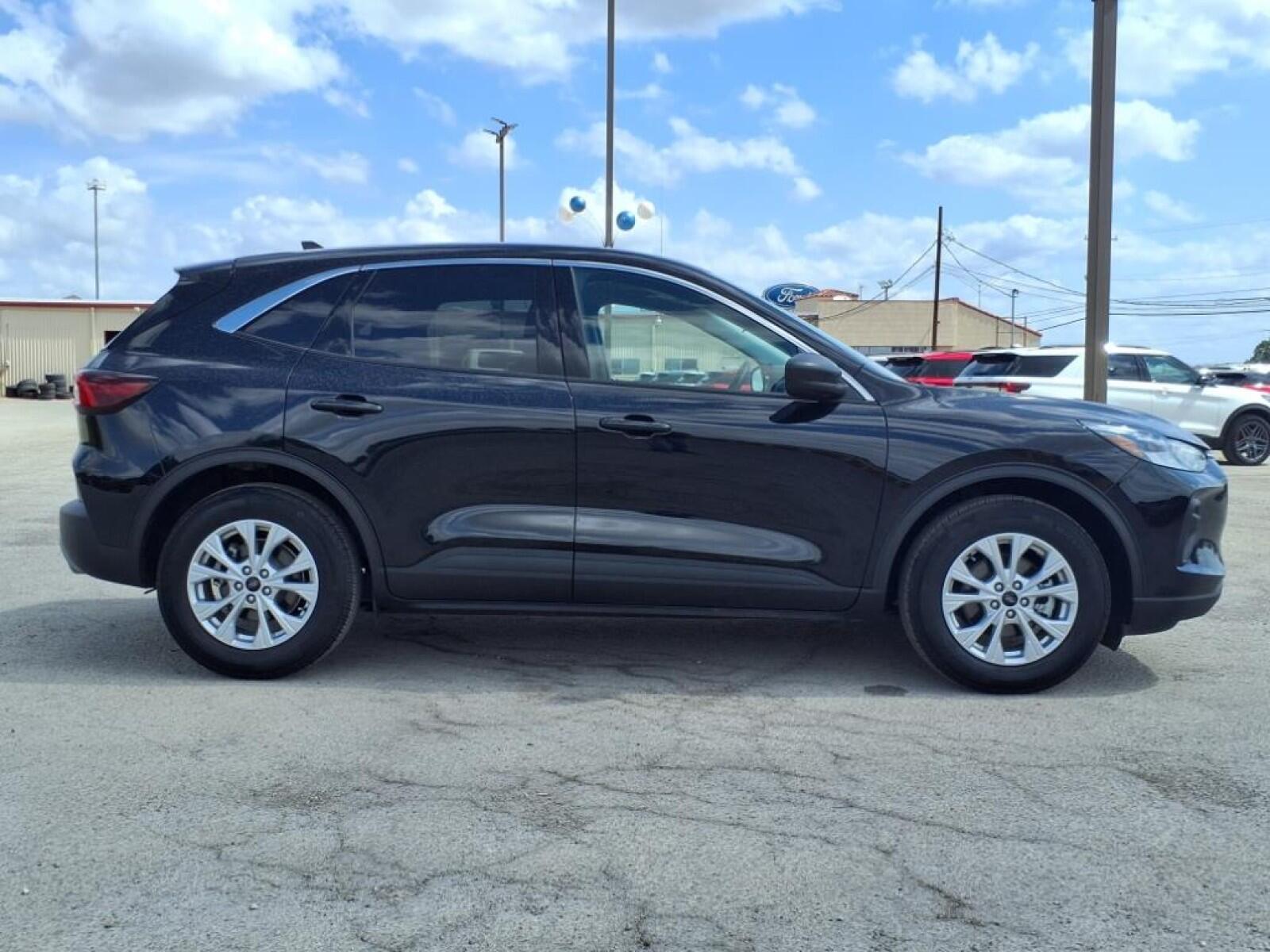 Used 2024 Ford Escape Active with VIN 1FMCU0GN9RUB08895 for sale in Burnet, TX
